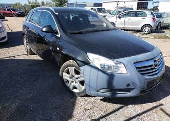 Samochód osobowy OPEL INSIGNIA TOURER SW