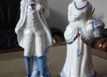 Para dworzan, porcelana sygnowana komplet.