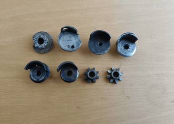 Częśći do łaciarek- podstawy chwytacza, zębatki