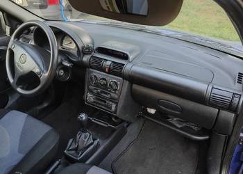 Opel Corsa B  5drzwiowa 1.7D diesel . Jeżdżący, za 800zl . Wspomaganie Łódź