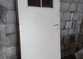 Drzwi łazien. białe 80 lewe   2szt.+pełne 80 lewe gospodarcze