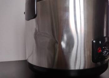 Ryżowar i parowar Russell Hobbs.