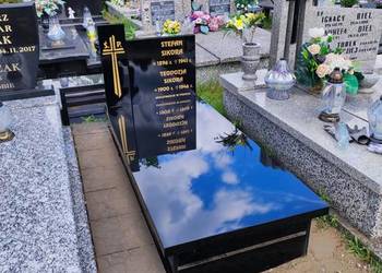 Nagrobki w dobrej cenie, montujemy w całej Polsce, pojedynczy od 2695!