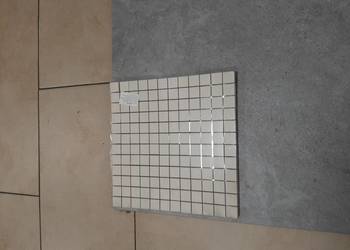 TRAVENA BEŻ MOZAIKA 30X30