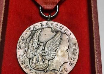 Srebrny medal za zasługi dla obronności (s70)