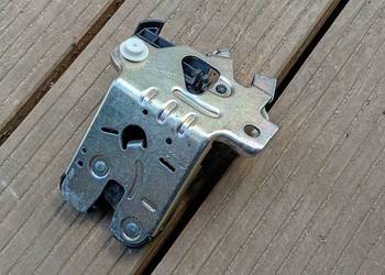 VW Passat B8 Sedan zamek klapy bagażnika 3G0827505C