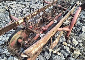 Sprzedam przetrząsarke do siana Sprzedam przetrząsarke do siana