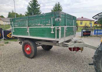 Przyczepa rolnicza jednoosiowa 6T 3 stronny wywrot