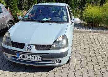Renault Clio bez rdzy 2002 klimatyzacja wspomaganie długie opłaty 1.2 benzy
