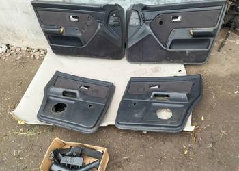 AUDI 80 B4 80B4  BOCZKI TAPICERKA DRZWI SZEROKA KIESZEŃ