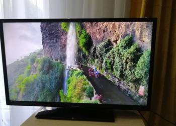 Sprzedam używany telewizor Panasonic TX-32DW334 32 cali