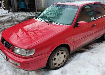 Volkswagen Passat B4 sedan