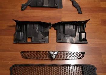Plastiki Mitsubishi Lancer z  rocznika 2010.