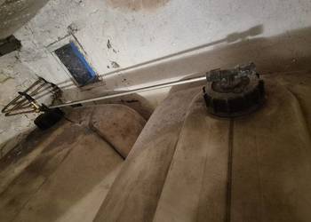 Zbiorniki na olej, deszczówkę, szambo etc