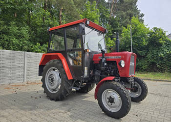 Ciągnik URSUS C-330 z kabiną