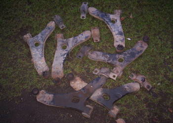 FORD FOCUS MK1 - Wahacz przód Lewy - ( 98 - 04r. ) - RÓŻNE ! FORD FOCUS MK1 - Wahacz przód Lewy - ( 98 - 04r. ) - RÓŻNE !