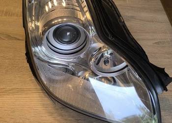 Mercedes CLS W219 lampa prawa przód przednia
