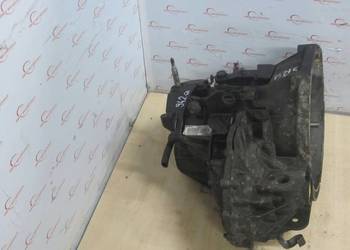 TRAFIC VIVARO 2.0 DCI 11r  M9R786 114KM skrzynia manualna 6 BIEG PF6010