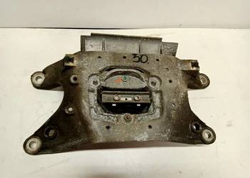 PODPORA ŁAPA SKRZYNI AUDI A4 B8 A5 Q5 2.0 8K0399263K 8K0399151