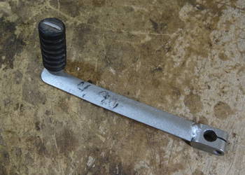 Zarezerwowane nóżka biegów MZ ETZ 150 org DDR