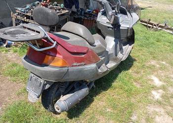 Yamaha majesty 250