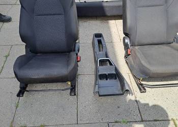 Suzuki Swift MK8 5D komplet podgrzewanych foteli plus boczki EU