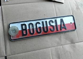 TABLICA REJESTRACYJNA NA SZYBĘ BOGUSIA