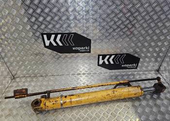 Siłownik hydrauliczny łyżki Ford 555C, 655C, 555D i 655D