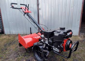 Glebogryzarka spalinowa z napędem wynajem