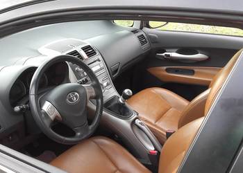 Toyota Auris skóra, xenon