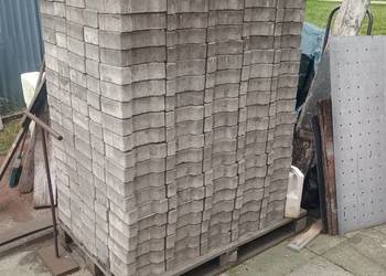 Kostka brukowa używana tzw kości gr. 6cm około 14 m2