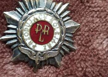 przypinka przodujący kolejarz prl odznaka