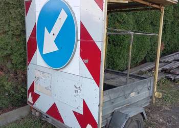 Przyczepa sygnalizacyjna Niewiadów