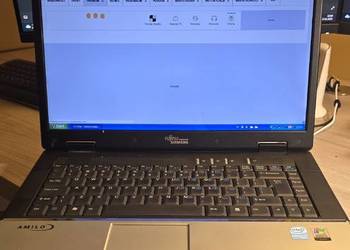 Laptop retro Fujitsu Siemens Orginalny XP dysk SD 25gb ładny stan