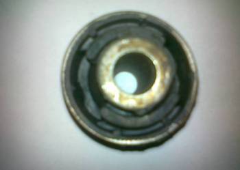 FORD MONDEO 93/96 TULEJA WAHACZA PRZEDNIEGO TYLNA L/P NOWA