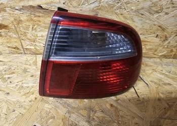 Lampa prawa tył toledo 2