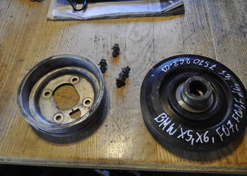 Bmw Koło Pasowe Wału X5 X6 F07 F01 F10 4.4 BT 7570263