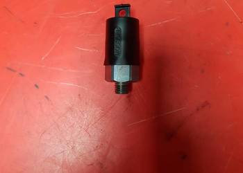 82031395 Czujnik ciśnienia skrzyni biegów CNH New Holland