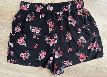 Spodenki w kwiatki XS