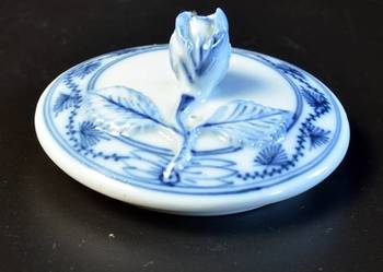 ## Pokrywka Cukierniczki Wzór Cebulowy – Meissen – Miśnia ##