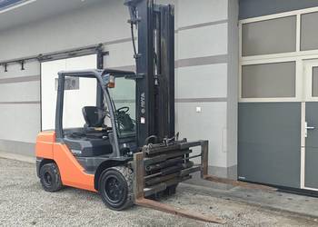 Wózek Toyota 8FDJF35 3,5T Diesel Pozycjoner Podnosi 6m Wolny Skok 2010