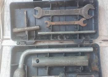 Zestaw kluczy narzedziowka fiat 126p komplet 125p