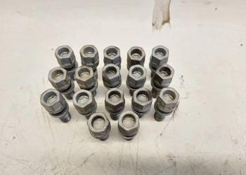 Cupra Tavascan 11H 2025 śruby do kół koła 17 sztuk