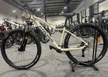 Rower górski MTB KROSS Lea 5.0 Rama M-17" Raty 0%