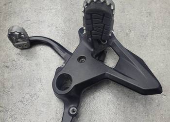KTM 890 ADV SMT OEM 23 SET PODNÓŻEK DŹWIGNIA STOPKA