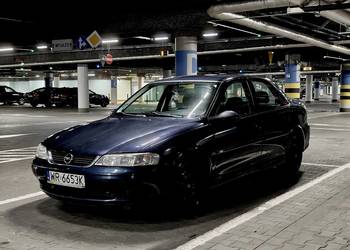 Opel Vectra B 1.6 16v Edition100