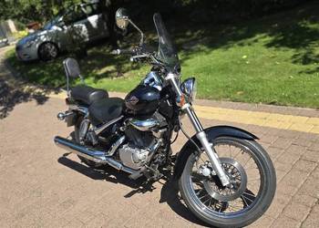 Suzuki Intruder 125
