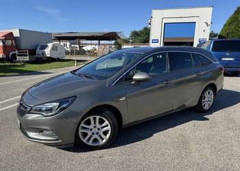 Opel Astra 1.4 BENZYNA Klimatronik Nawigacja Kamera Ledy Tempomat Radar