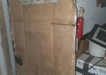 Drzwi stare z zamkiem vintage