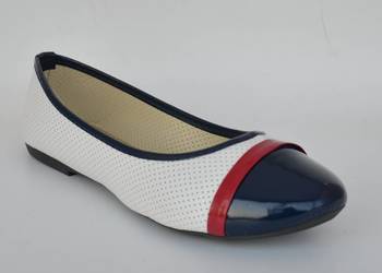 Białe baleriny z granatowym czubkiem rozmiar 36